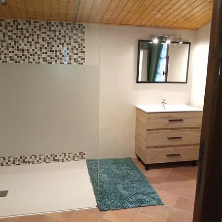 別荘 Charming Retreat In Bouniagues, Cleaning Included Bouniagues