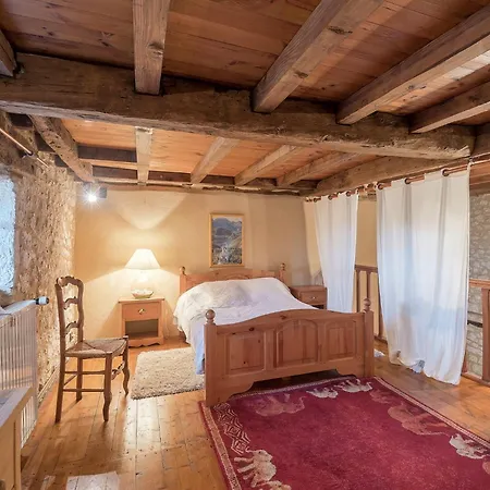Charming Retreat In Bouniagues, Cleaning Included Bouniagues